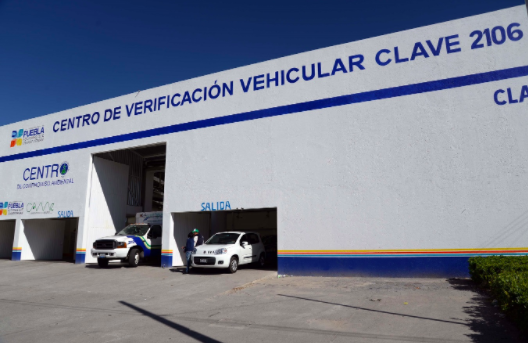 Clausuran 14 verificentros en Puebla